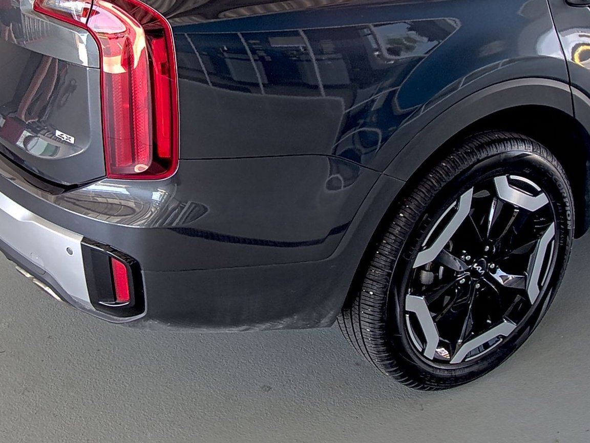 Used 2024 Kia Telluride S w/ S Sunroof Package image 13
