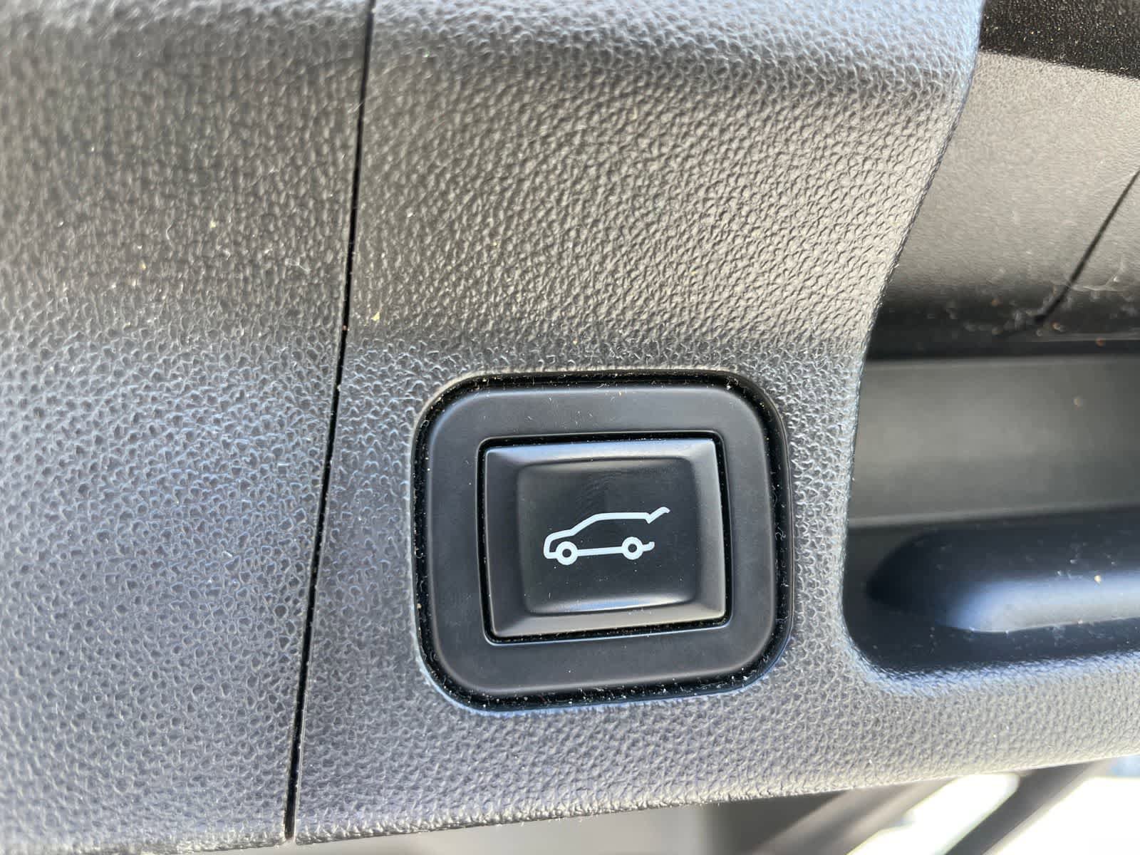 Used 2018 GMC Acadia SLT FWD image 26