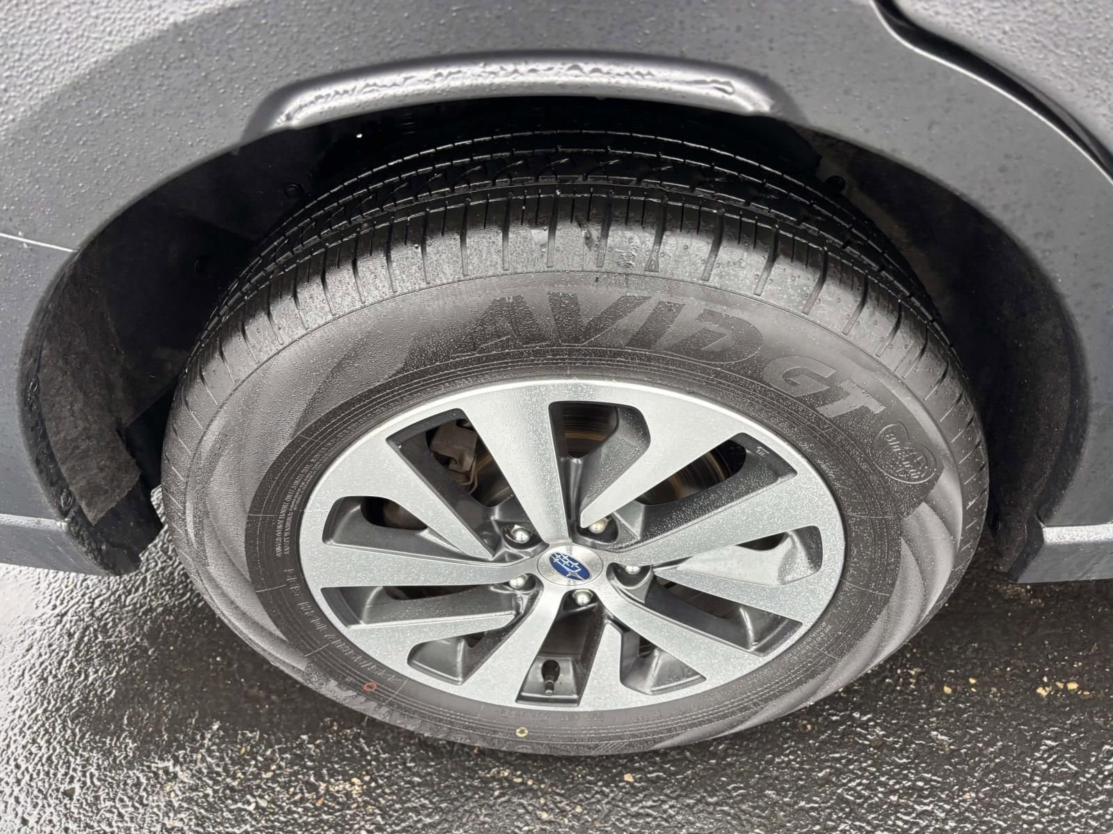 Used 2023 Subaru Outback Premium image 12