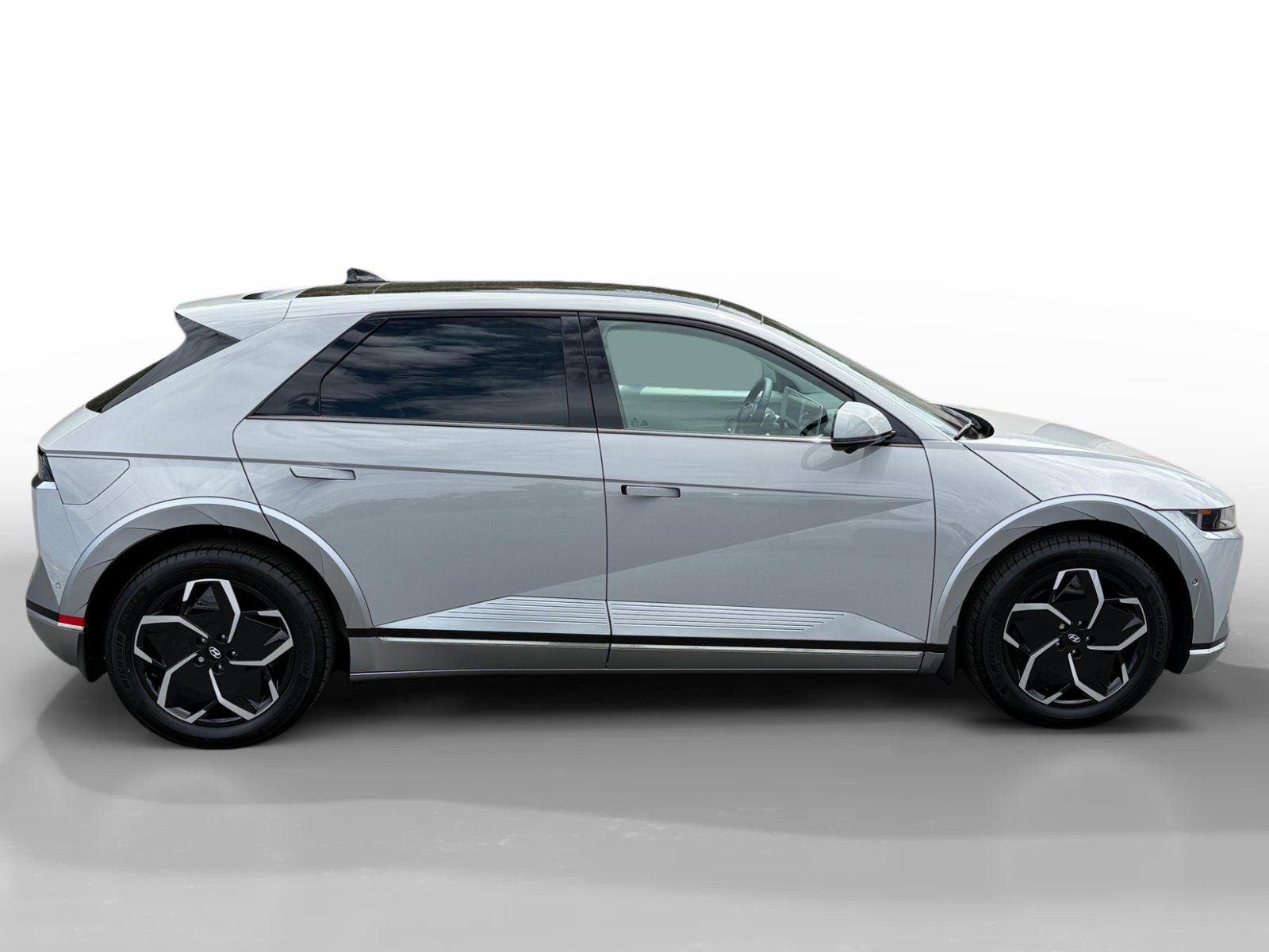 Certified 2024 Hyundai Ioniq 5 Limited RWD image 6