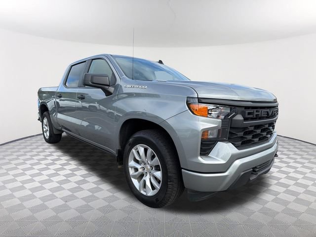 Used 2025 Chevrolet Silverado 1500 Custom RWD image 3