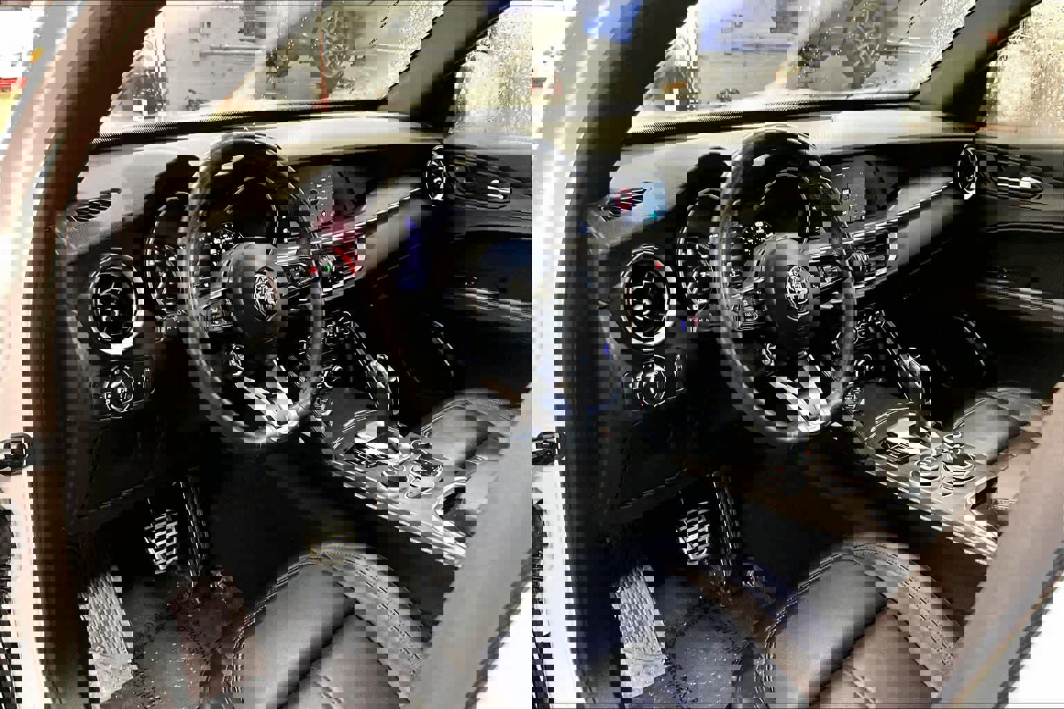 Used 2023 Alfa Romeo Stelvio Ti w/ Active Assist Plus Package image 17