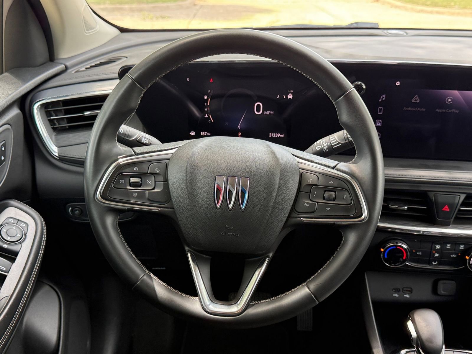 Used 2025 Buick Encore GX Preferred AWD/4WD image 28