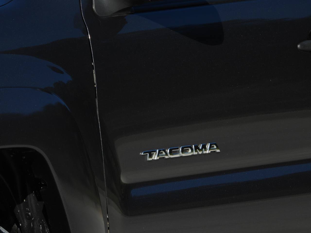 Used 2011 Toyota Tacoma PreRunner w/ SR5 Pkg #2 RWD image 7