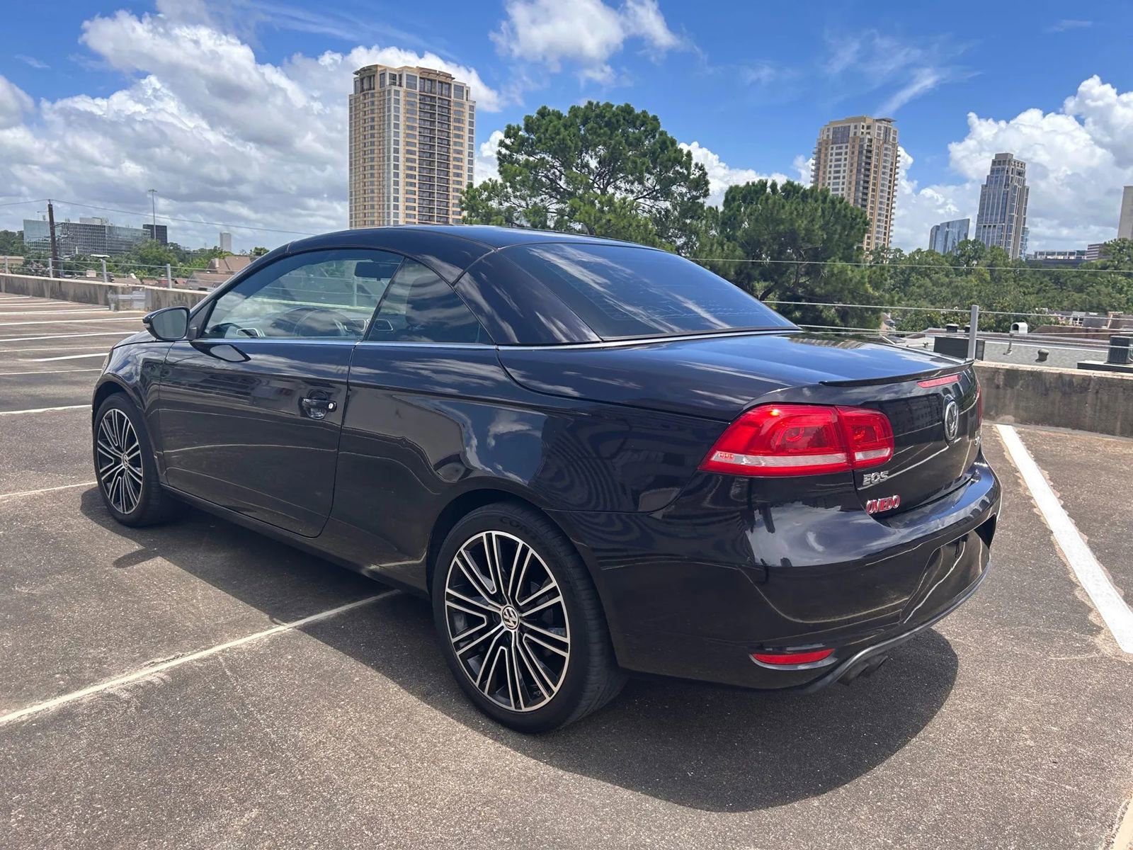 Used 2013 Volkswagen Eos image 18