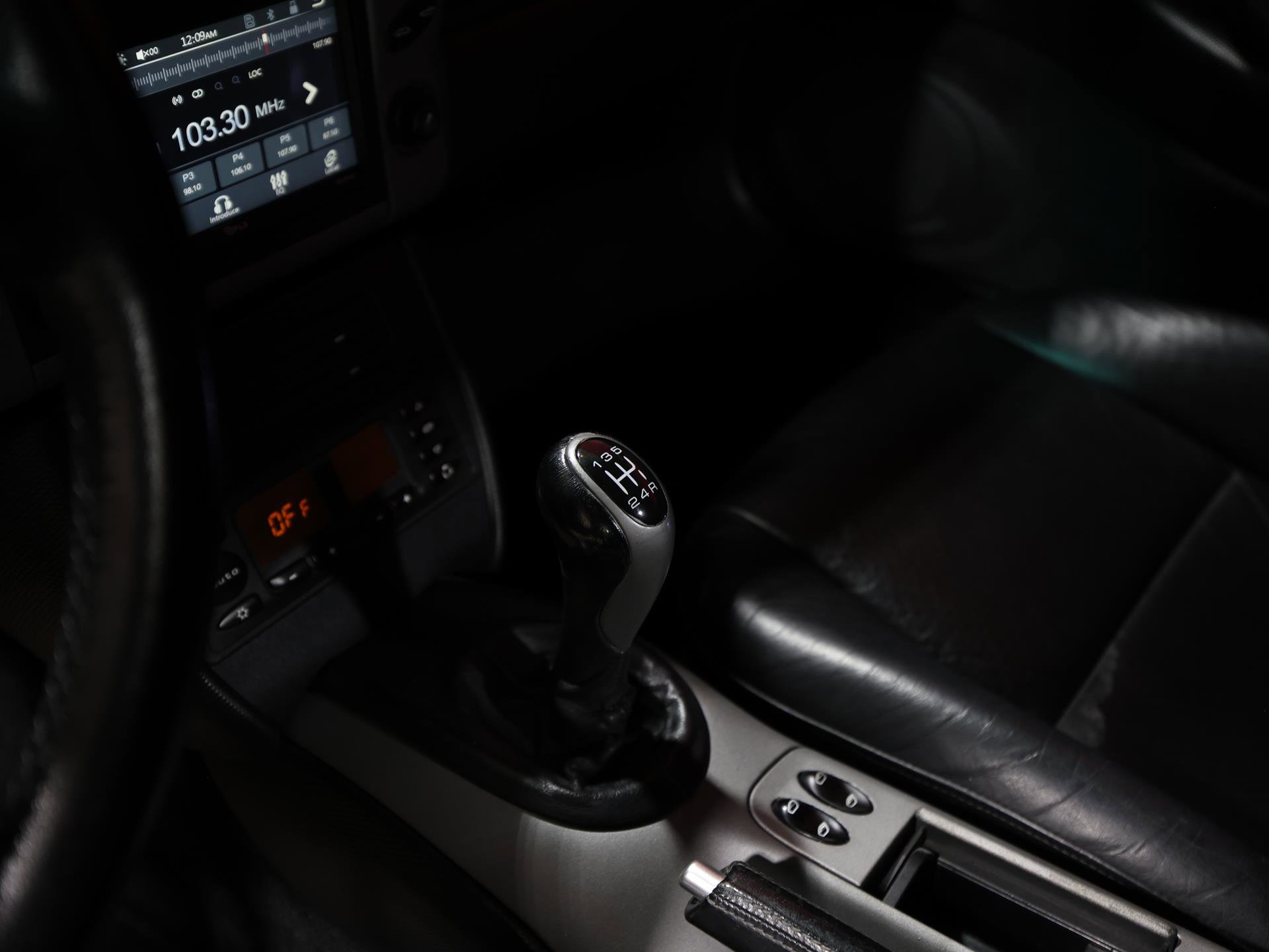 Used 2002 Porsche Boxster RWD image 18