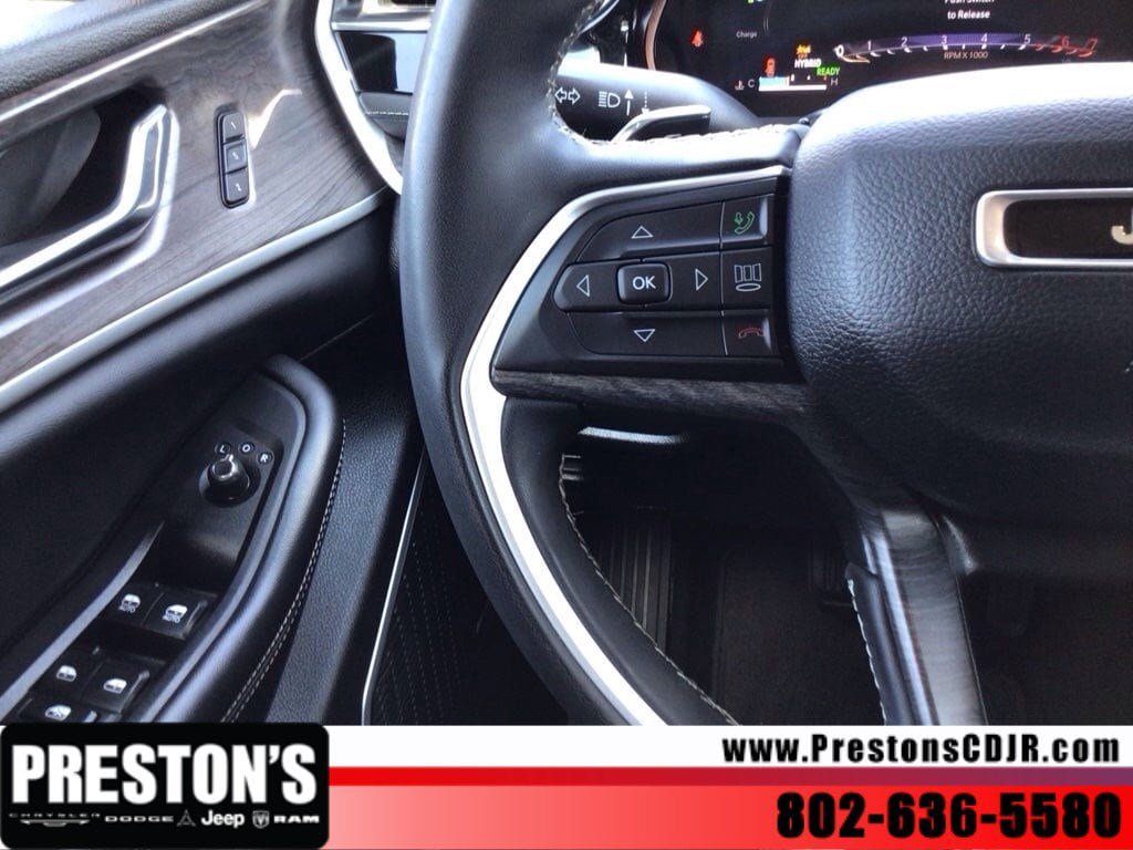 Used 2024 Jeep Grand Cherokee Limited 4xe AWD/4WD image 16