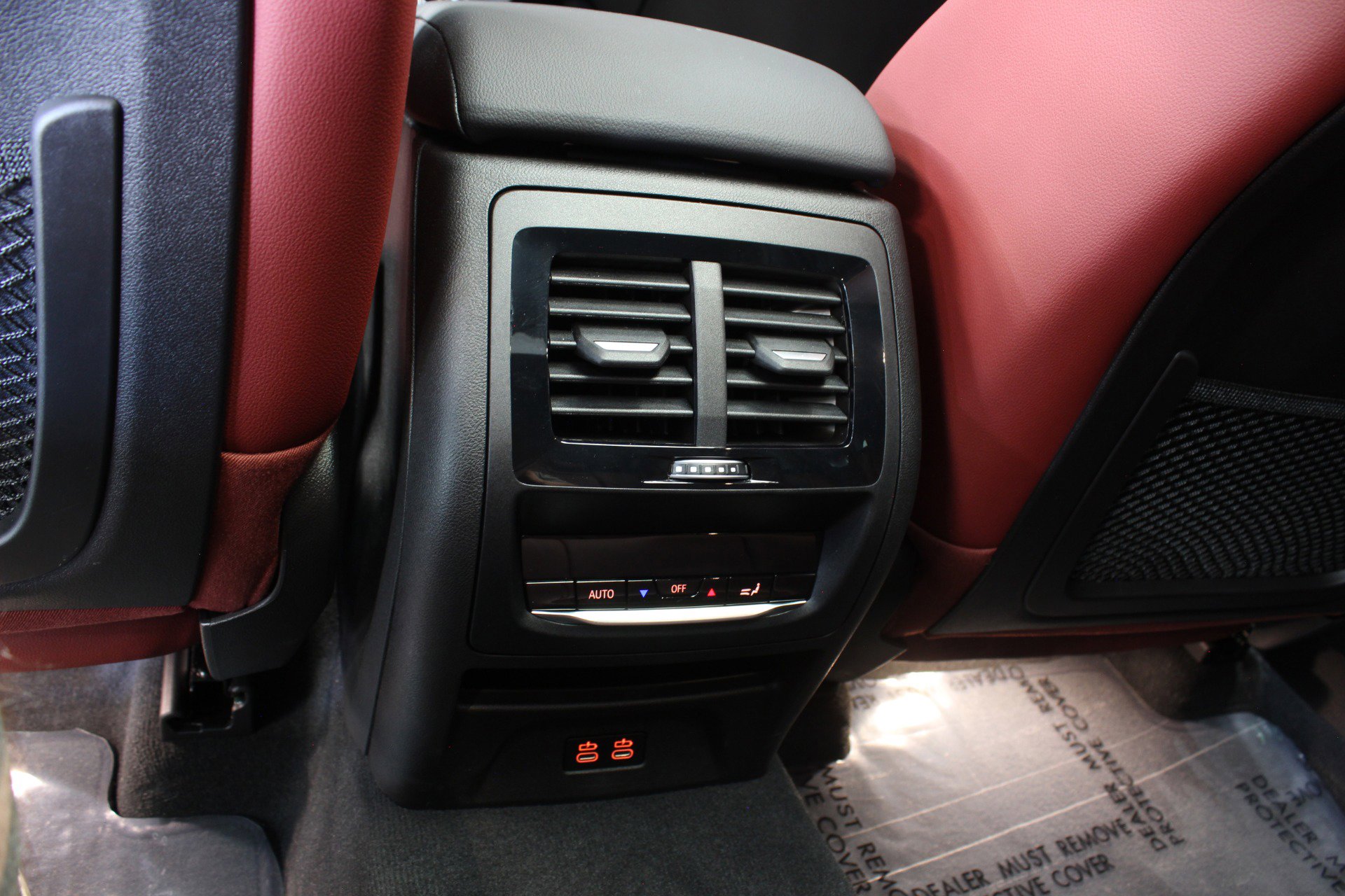 Used 2024 BMW X3 M40i w/ Premium Package image 40