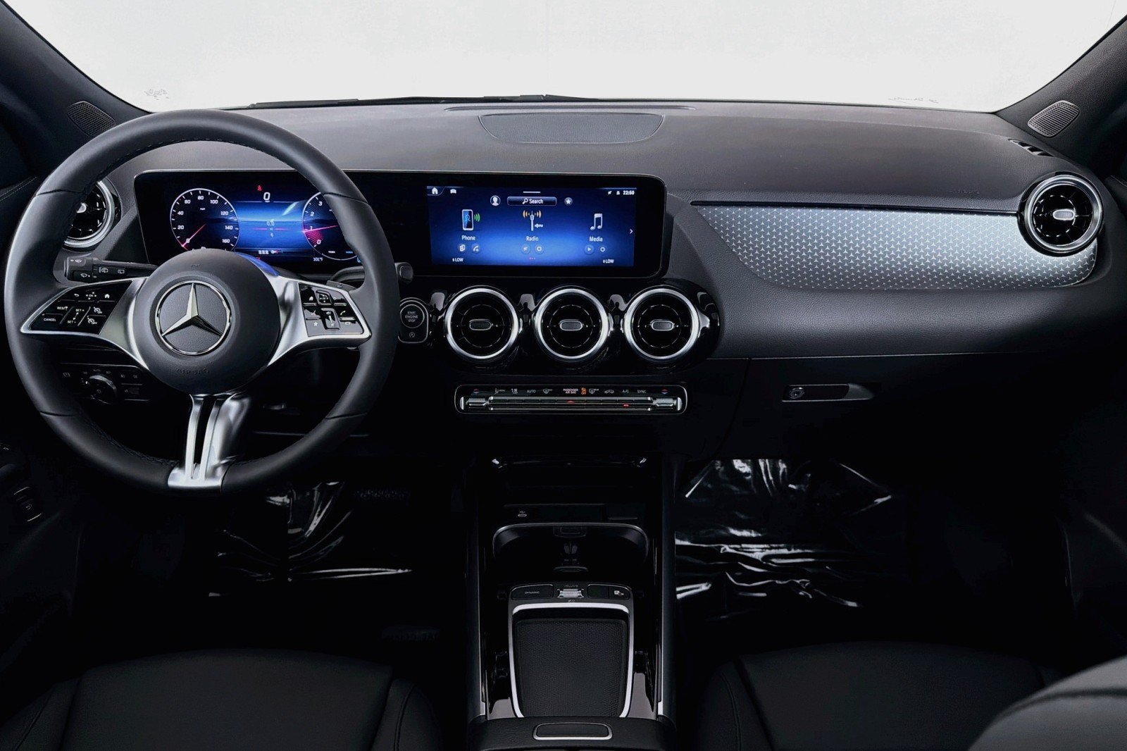New 2026 Mercedes-Benz GLA 250 image 4