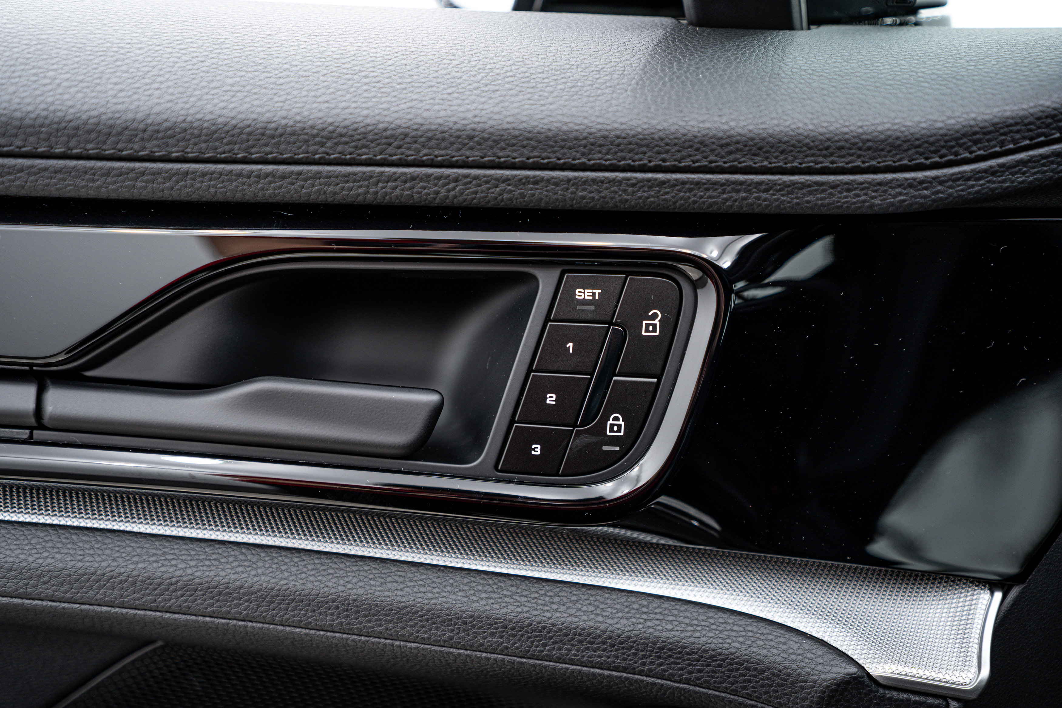 Certified 2026 Porsche Panamera 4 AWD/4WD image 18