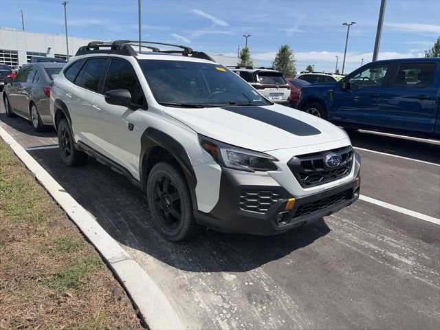 Used 2025 Subaru Outback Wilderness AWD/4WD image 3