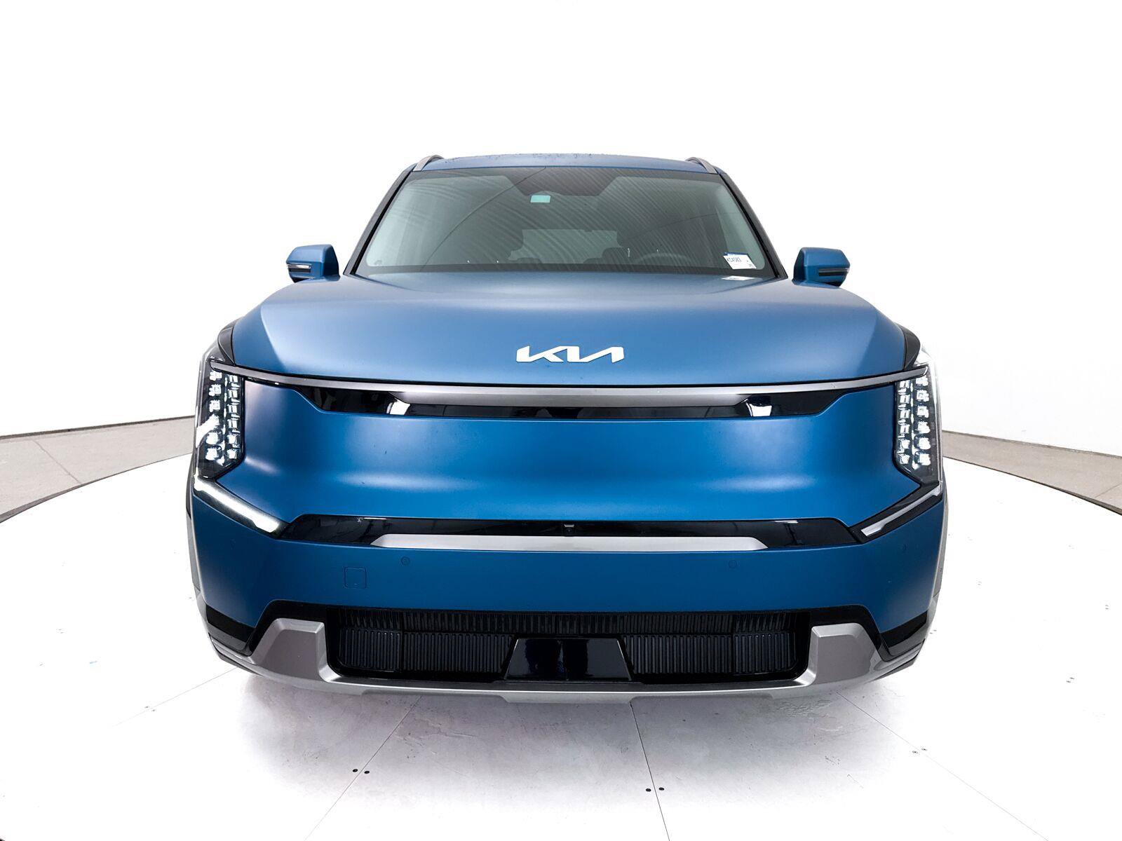 Used 2024 Kia EV9 Land AWD/4WD image 16
