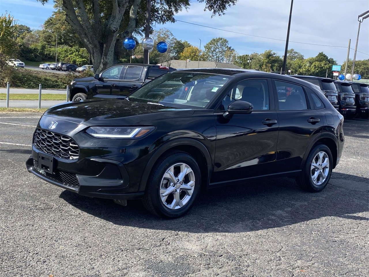 Used 2023 Honda HR-V LX image 3