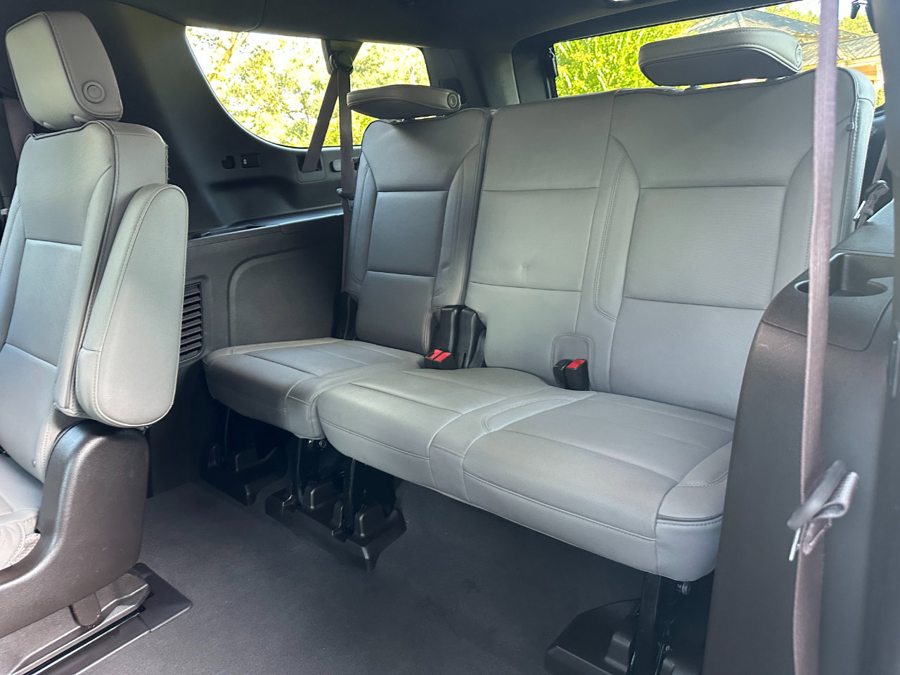 Used 2024 GMC Yukon XL SLT w/ SLT Luxury Package image 23