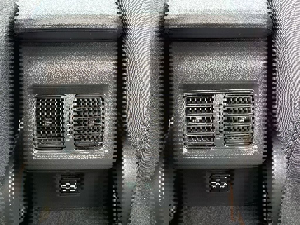 Used 2025 Toyota Camry LE image 14