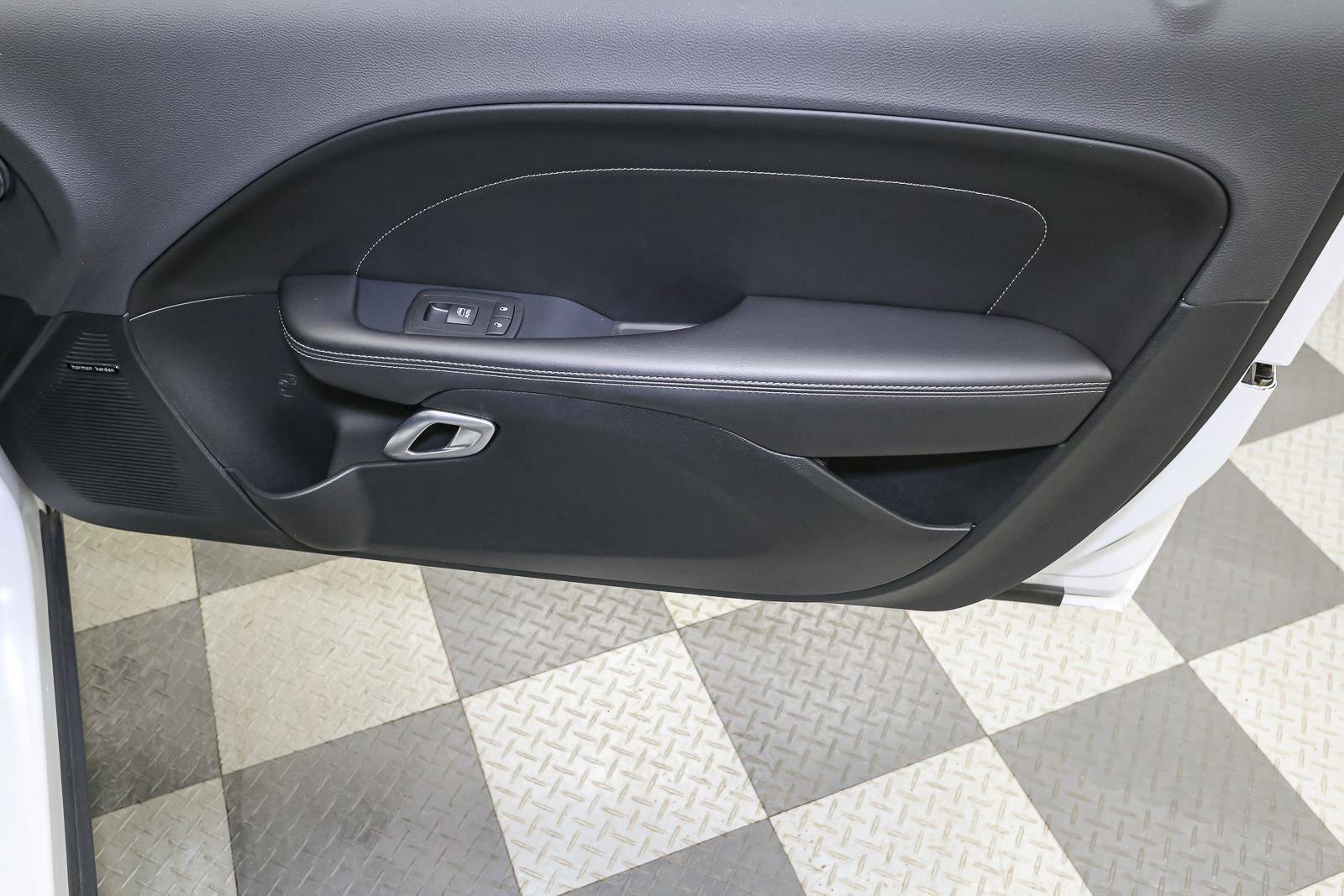 Used 2015 Dodge Challenger R/T Plus image 21