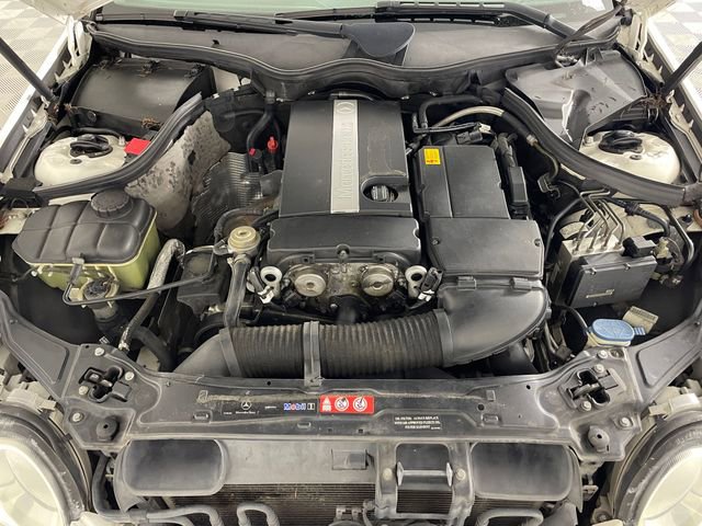Used 2005 Mercedes-Benz C 230 Sedan image 18