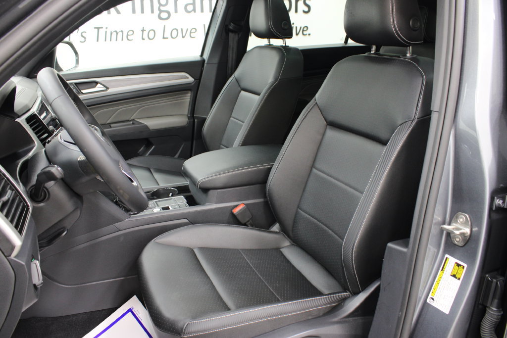 Certified 2023 Volkswagen Atlas Cross Sport SE FWD image 15