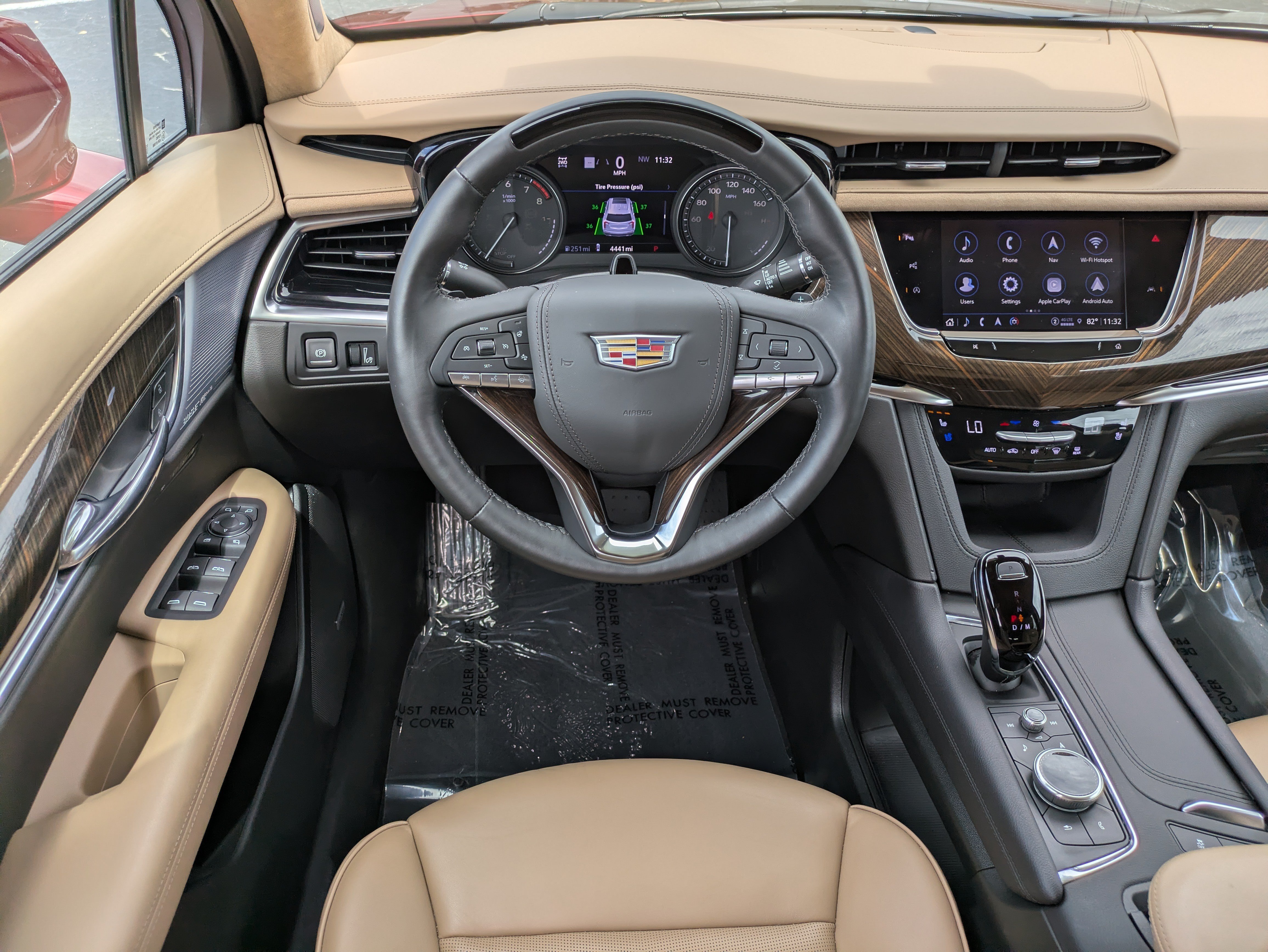 Certified 2025 Cadillac XT6 Premium Luxury w/ Platinum Package AWD/4WD image 15