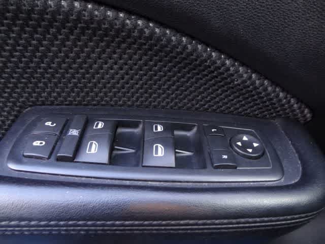 Used 2016 Dodge Dart SE FWD image 12