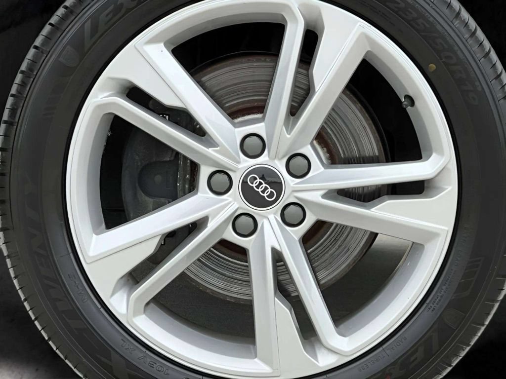 Used 2022 Audi Q3 2.0T Premium Plus w/ Premium Plus Package AWD/4WD image 37