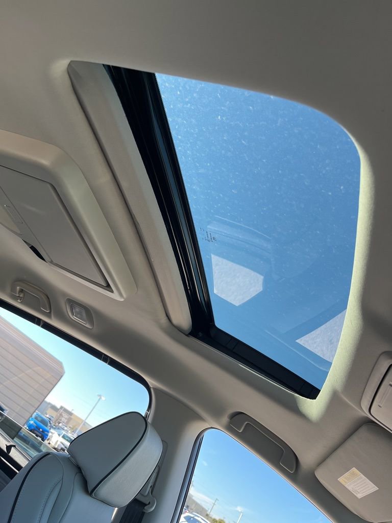 Certified 2026 Honda Odyssey Touring image 33