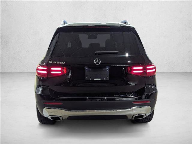 Used 2026 Mercedes-Benz GLB 250 image 7