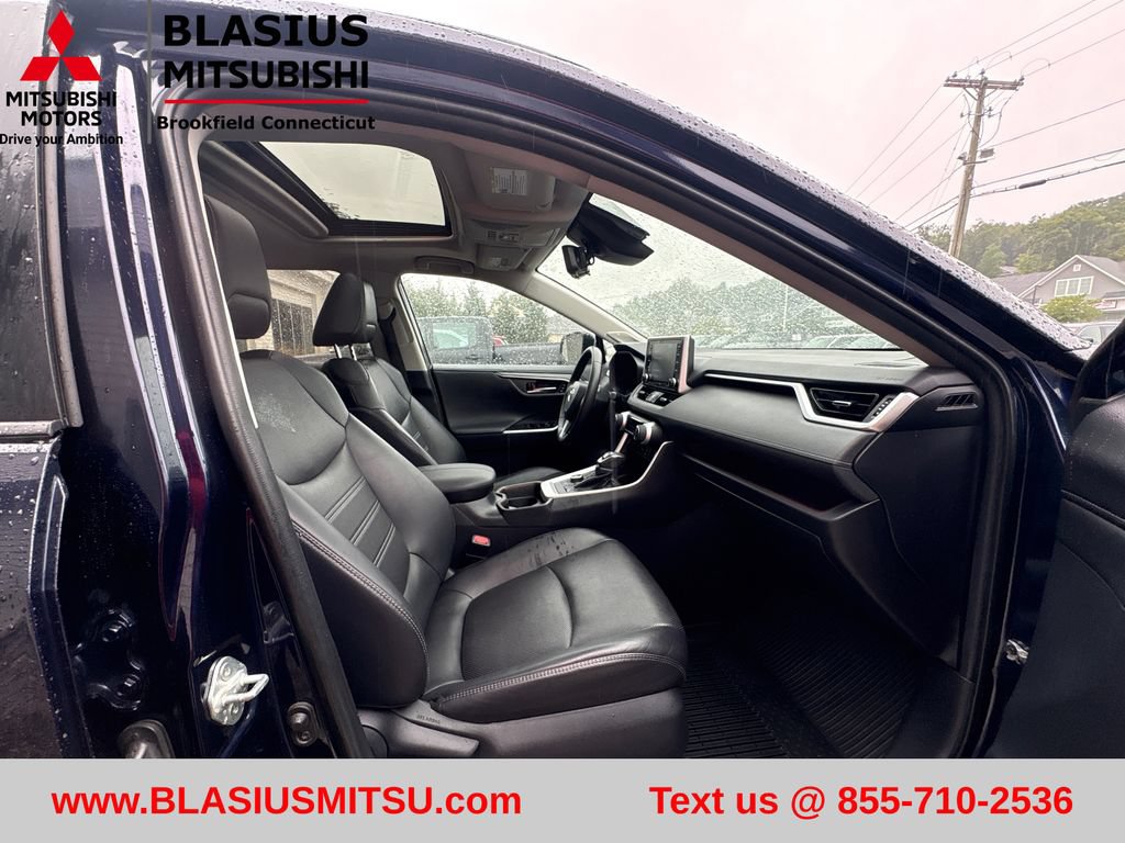 Used 2019 Toyota RAV4 Limited w/ Advanced Technology Package AWD/4WD image 49