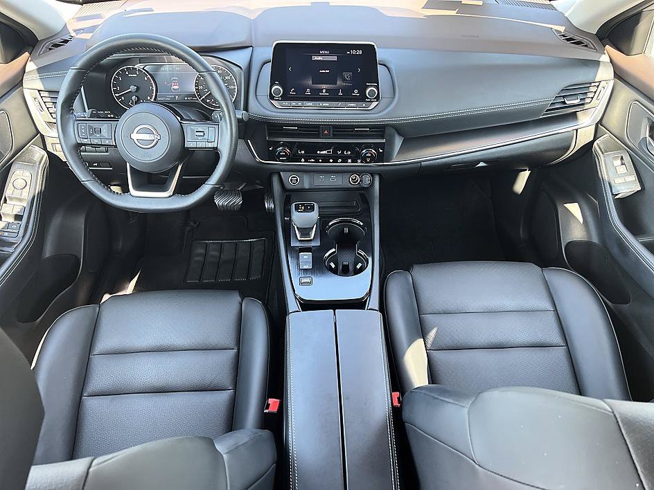 Certified 2023 Nissan Rogue SV w/ SV Premium B Package FWD image 18