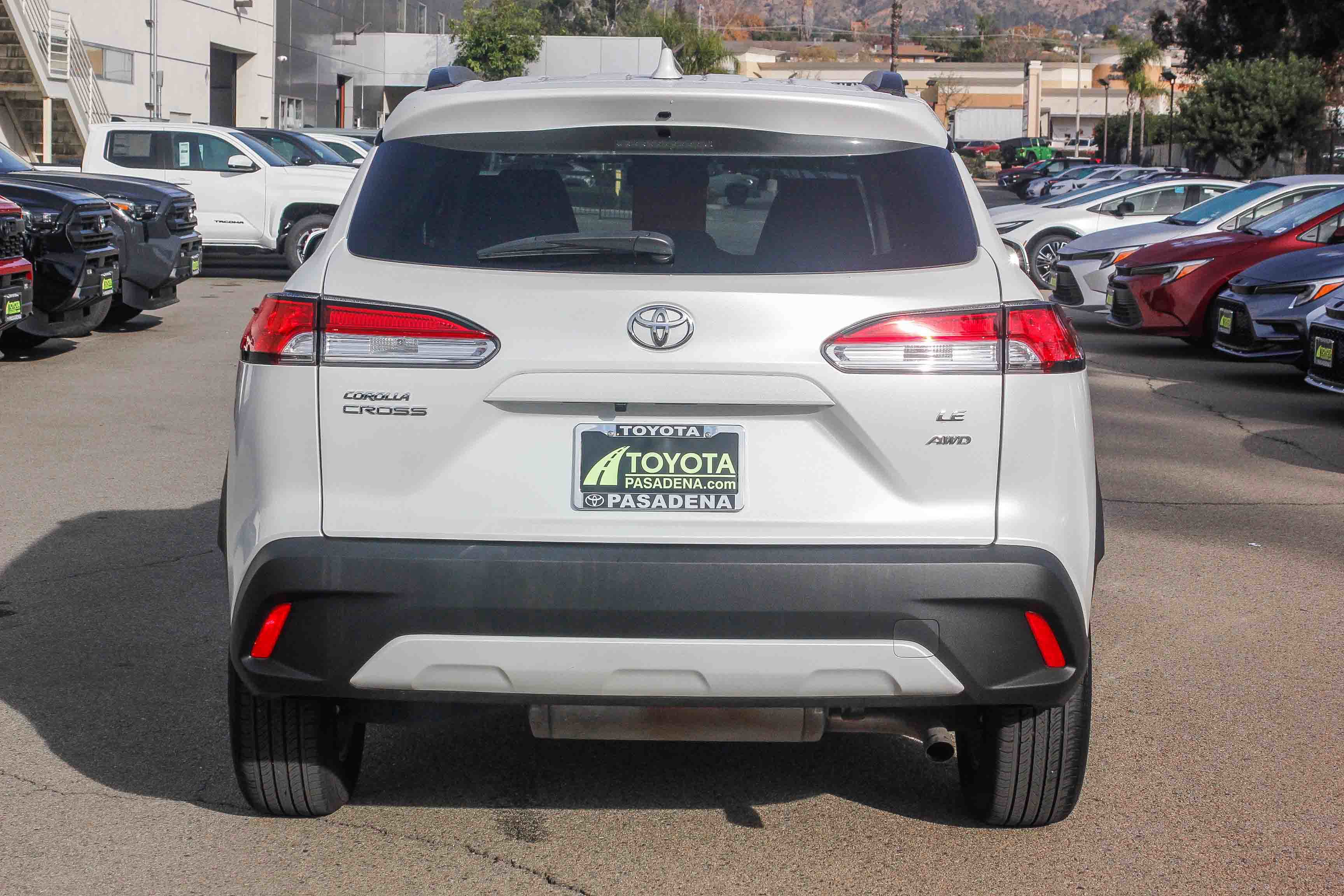 Used 2023 Toyota Corolla Cross LE image 7