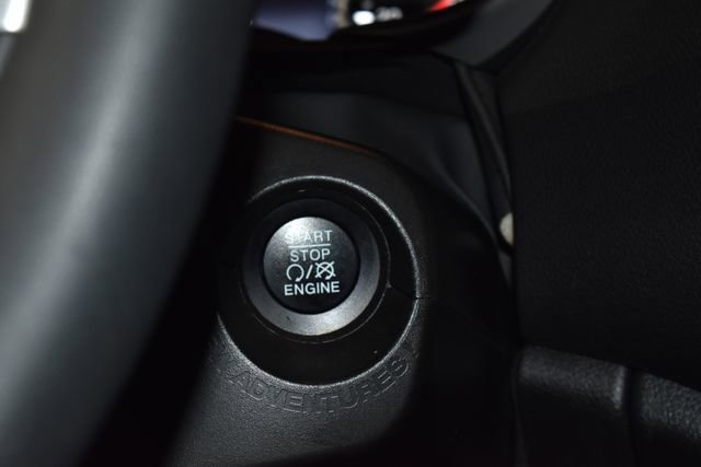 Certified 2021 Jeep Renegade Latitude w/ Luxury Group I AWD/4WD image 21