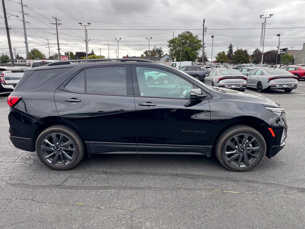 Used 2022 Chevrolet Equinox RS w/ RS Leather Package AWD/4WD image 4