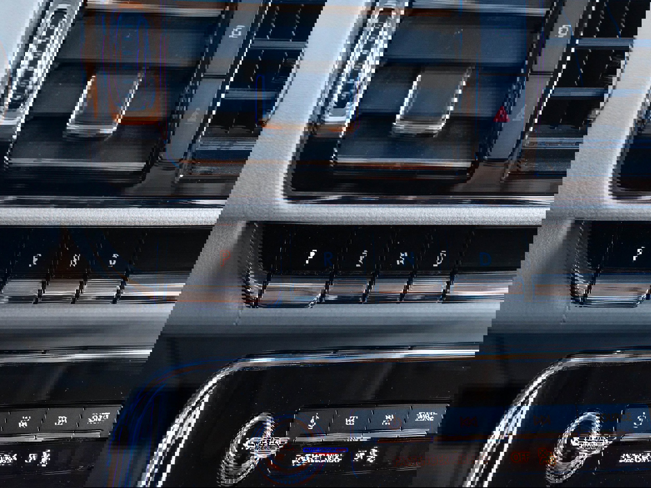 Used 2018 Lincoln Navigator Select w/ Technology Package image 37