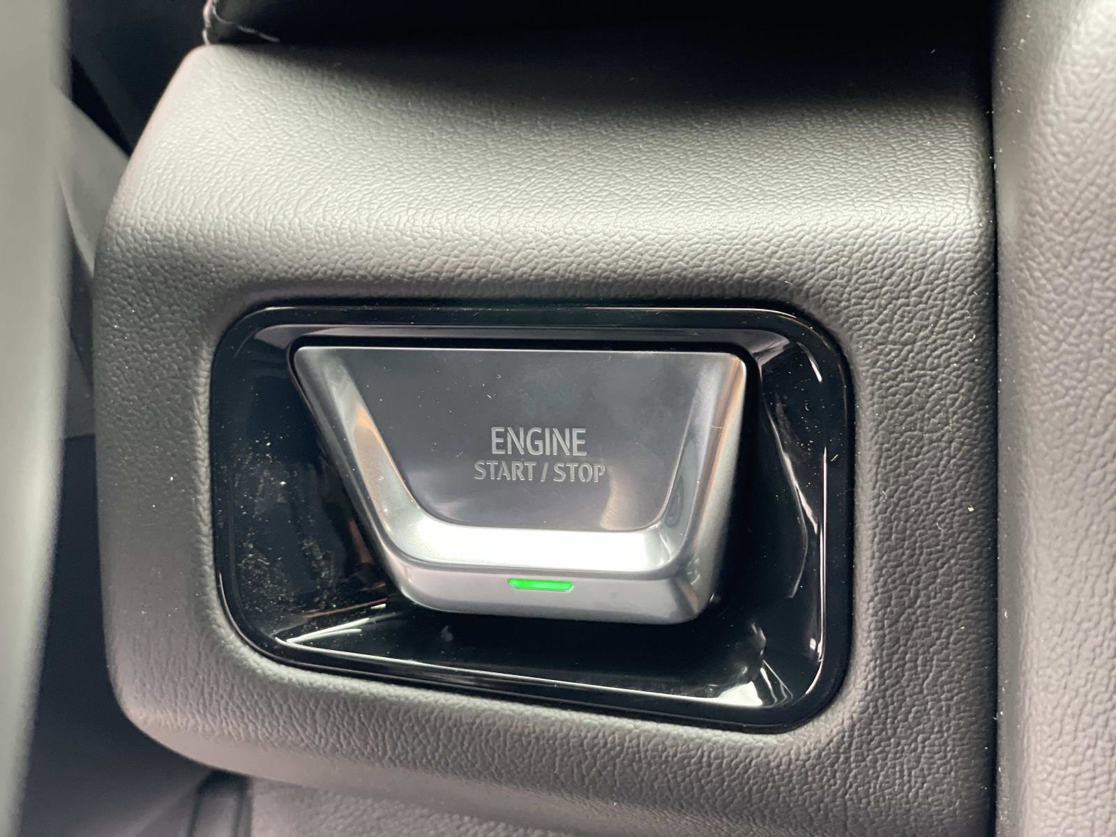 New 2026 GMC Yukon Denali AWD/4WD image 16