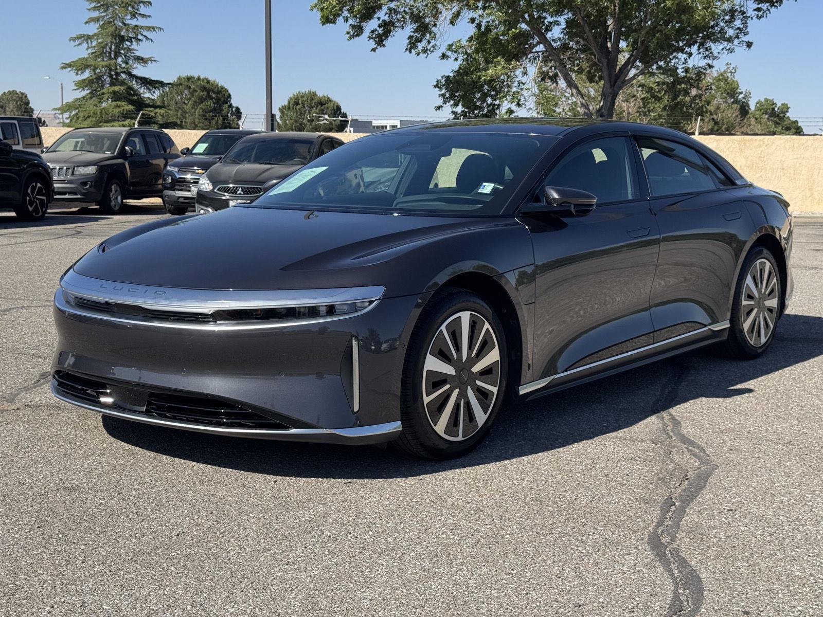 Used 2024 Lucid Air Touring AWD/4WD image 3