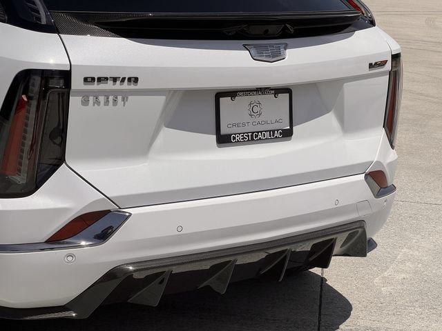 New 2026 Cadillac Optiq V w/ Carbon Fiber Package AWD/4WD image 7