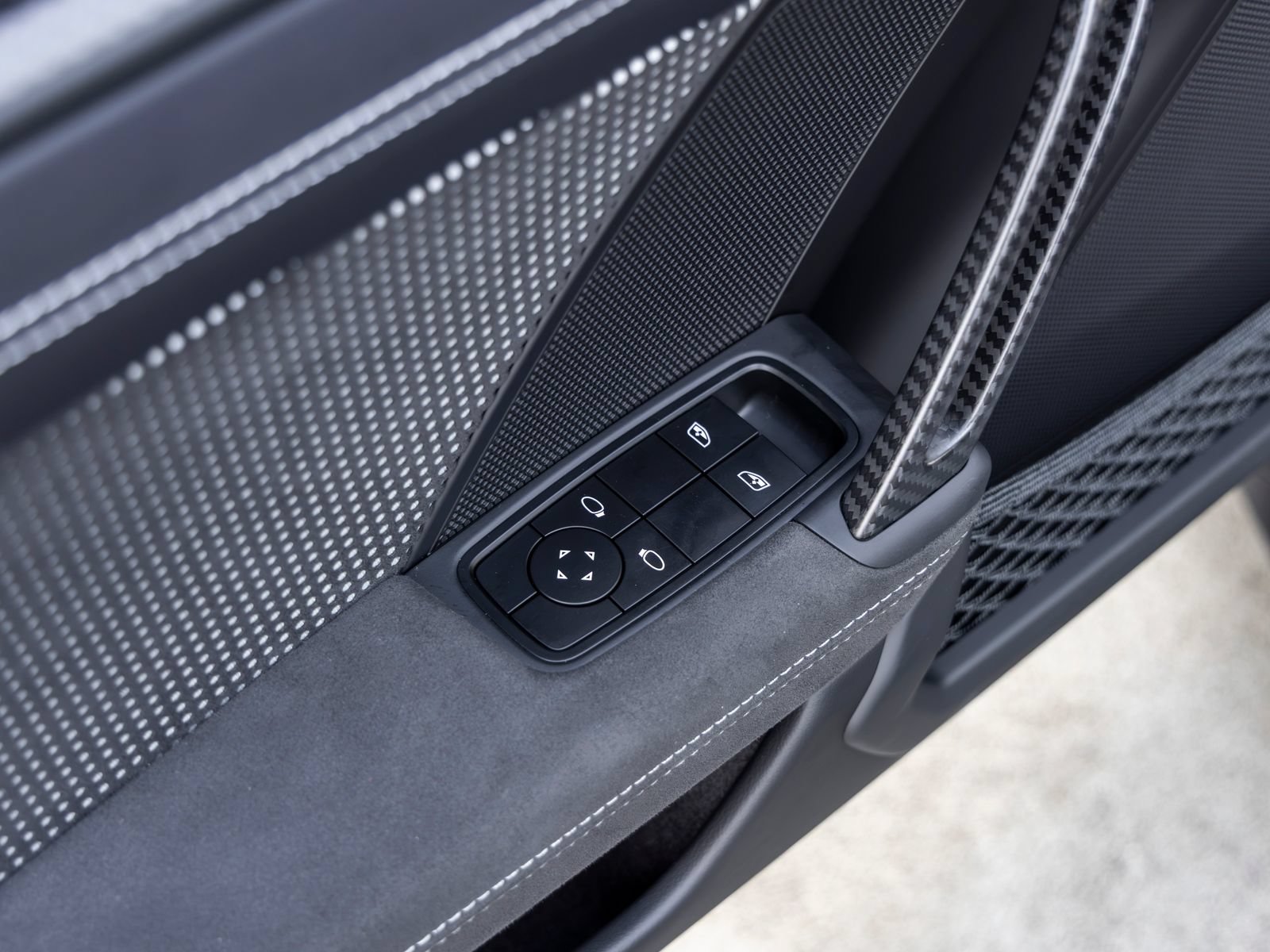Certified 2023 Porsche 911 GT3 RS RWD image 35