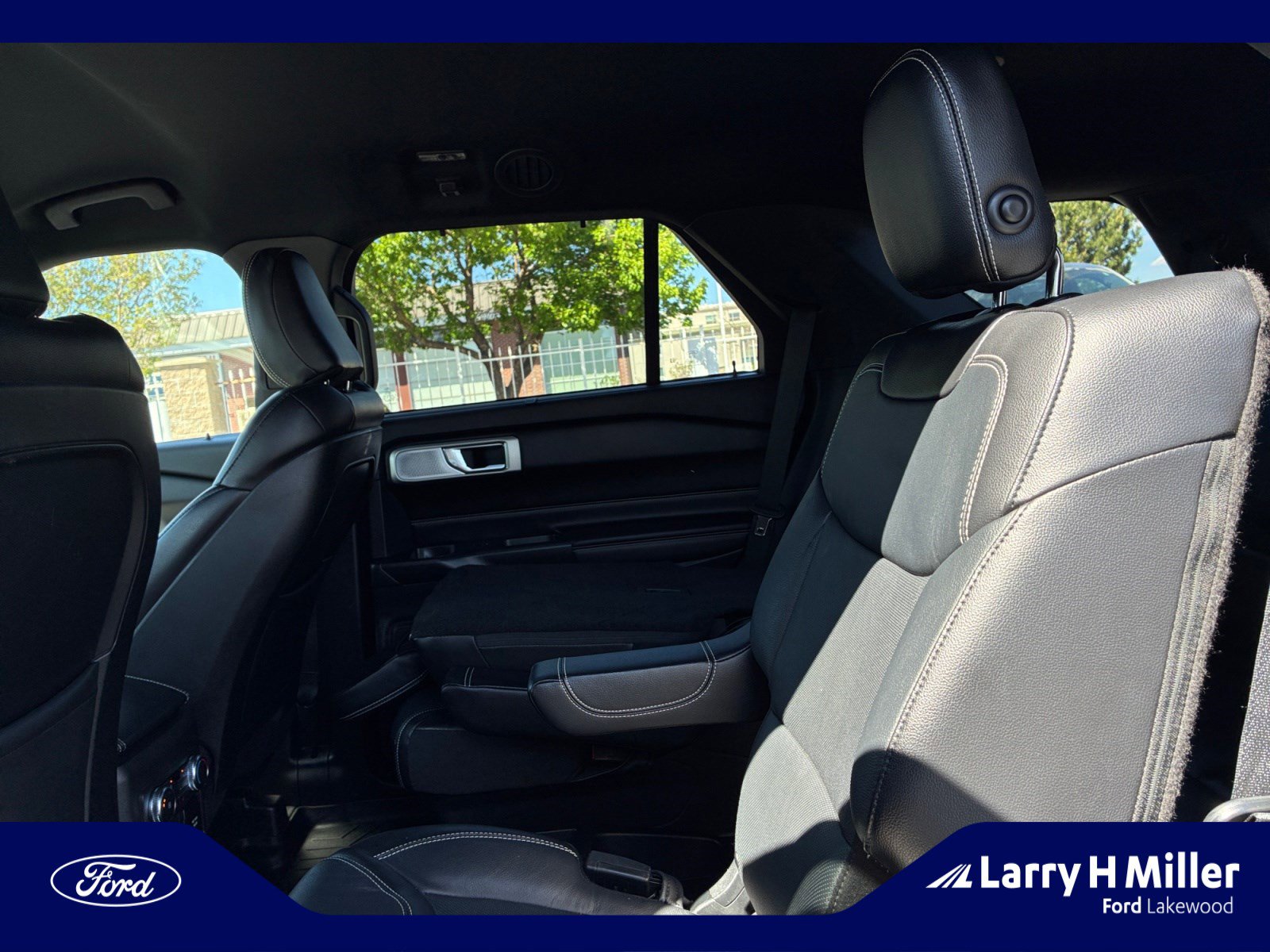 Used 2020 Ford Explorer ST w/ Premium Technology Package AWD/4WD image 17