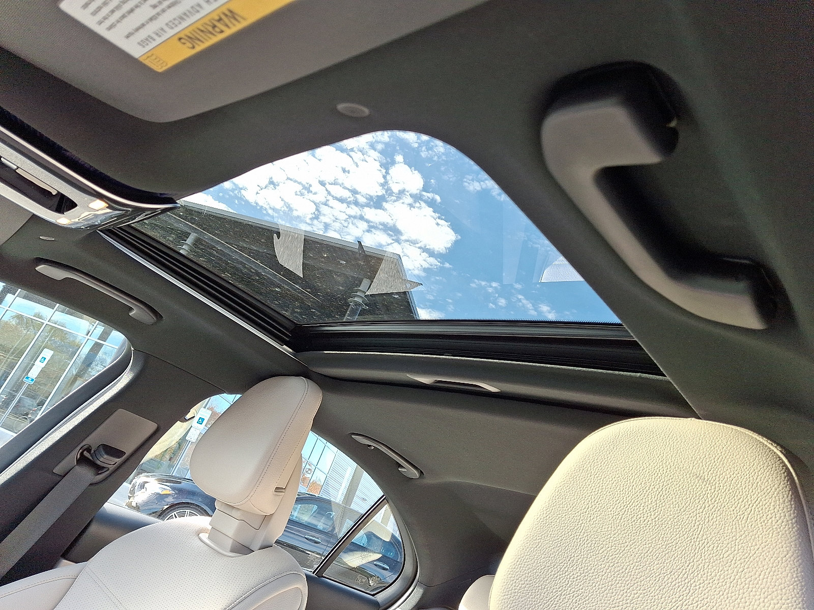 Used 2023 Mercedes-Benz C 300 4MATIC Sedan image 13