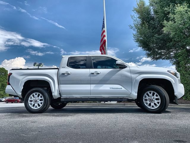 Used 2026 Toyota Tacoma SR5 RWD image 9