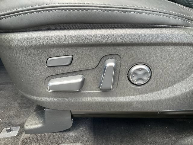 Used 2023 Hyundai Santa Fe Calligraphy FWD image 6