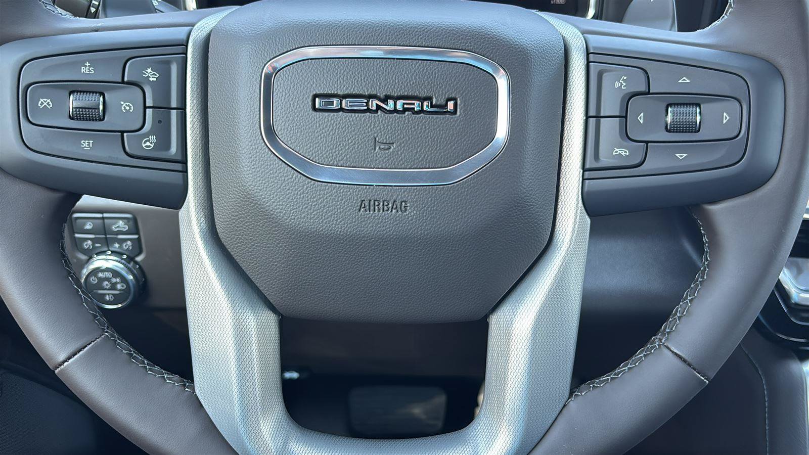 New 2026 GMC Sierra 1500 Denali AWD/4WD image 27