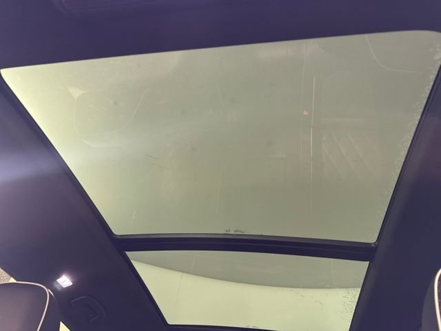 Used 2025 Volkswagen Atlas Cross Sport SEL Premium R-Line image 28