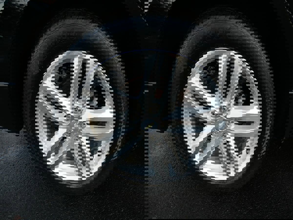 Used 2018 Chevrolet Equinox Premier image 33