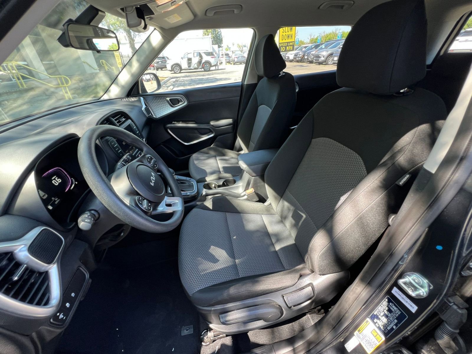 Used 2025 Kia Soul LX w/ LX Technology Package image 24