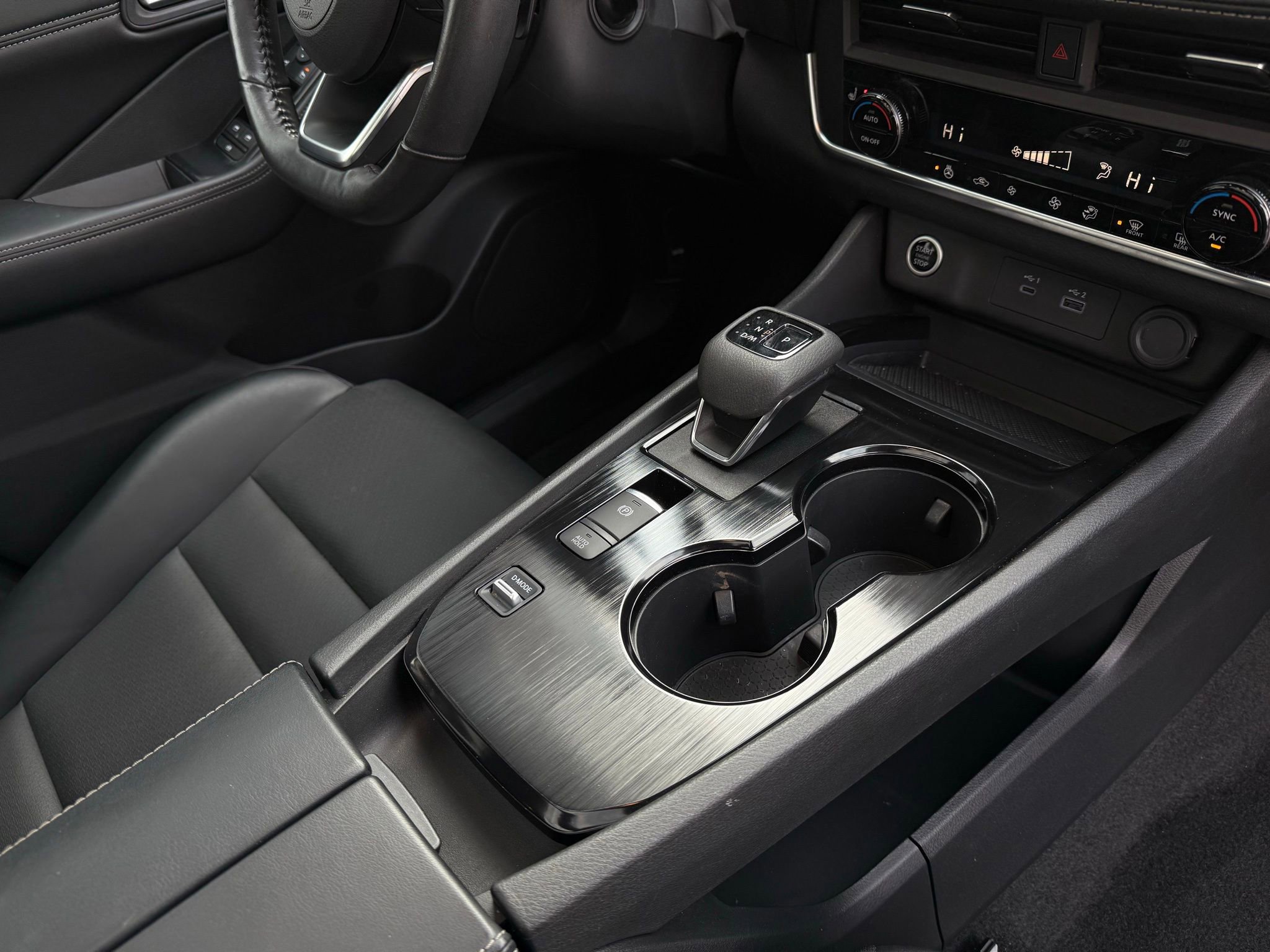 Used 2023 Nissan Rogue SV w/ SV Premium B Package image 25