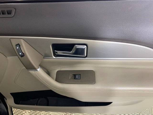 Used 2013 Lincoln MKX FWD image 29