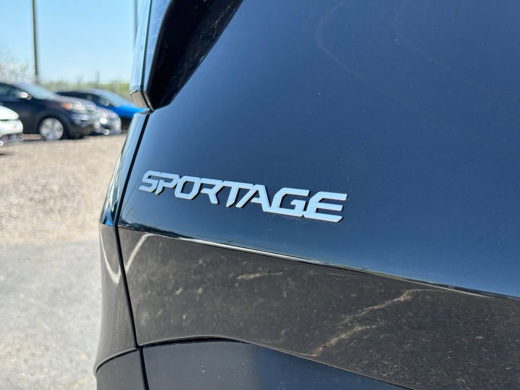 New 2026 Kia Sportage LX image 10