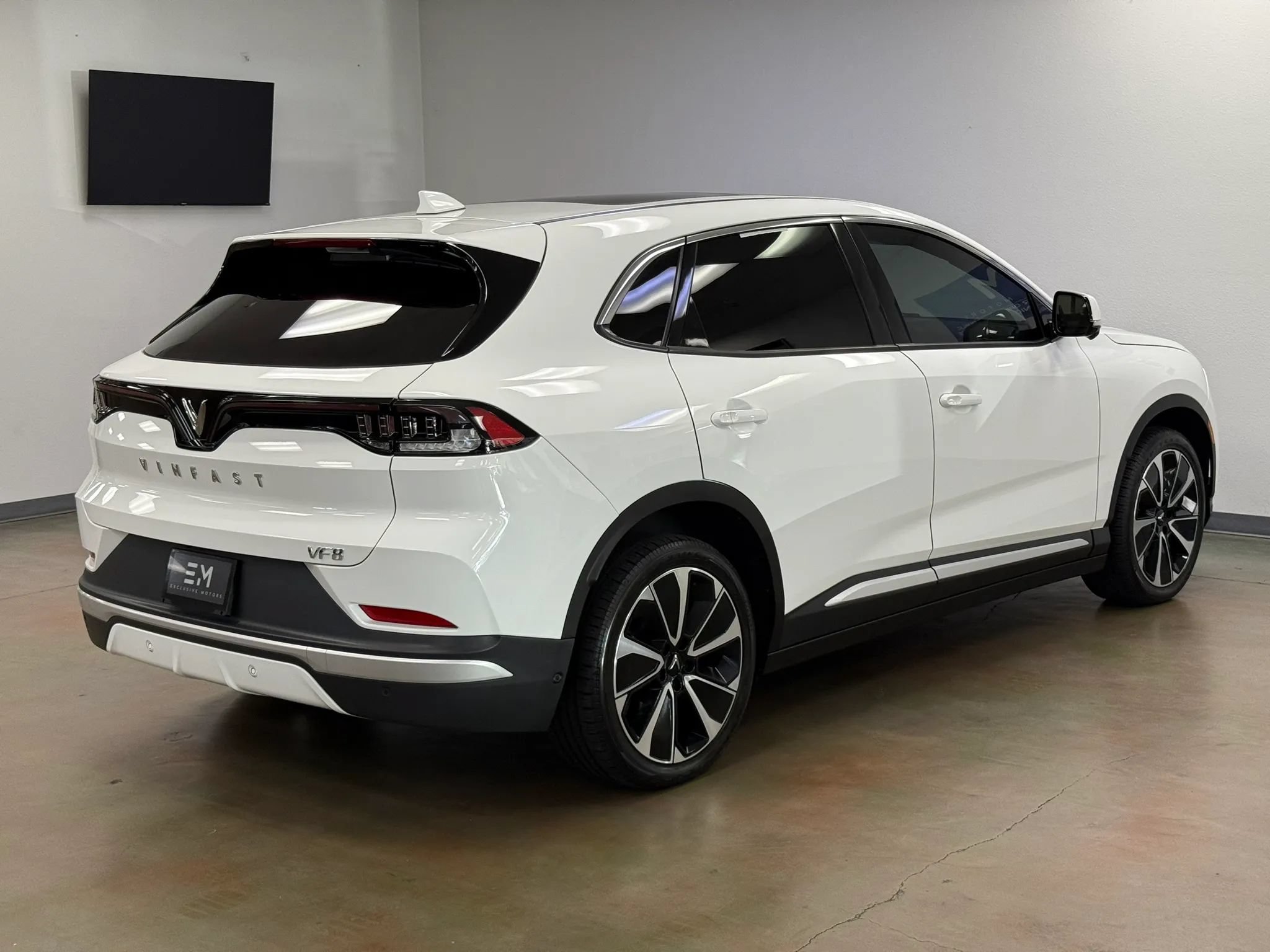 Used 2024 VinFast VF 8 Plus AWD/4WD image 7