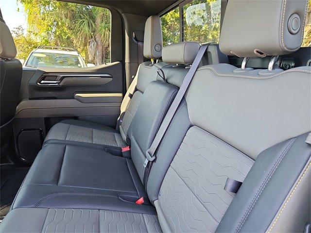 Used 2022 Chevrolet Silverado 1500 ZR2 image 12